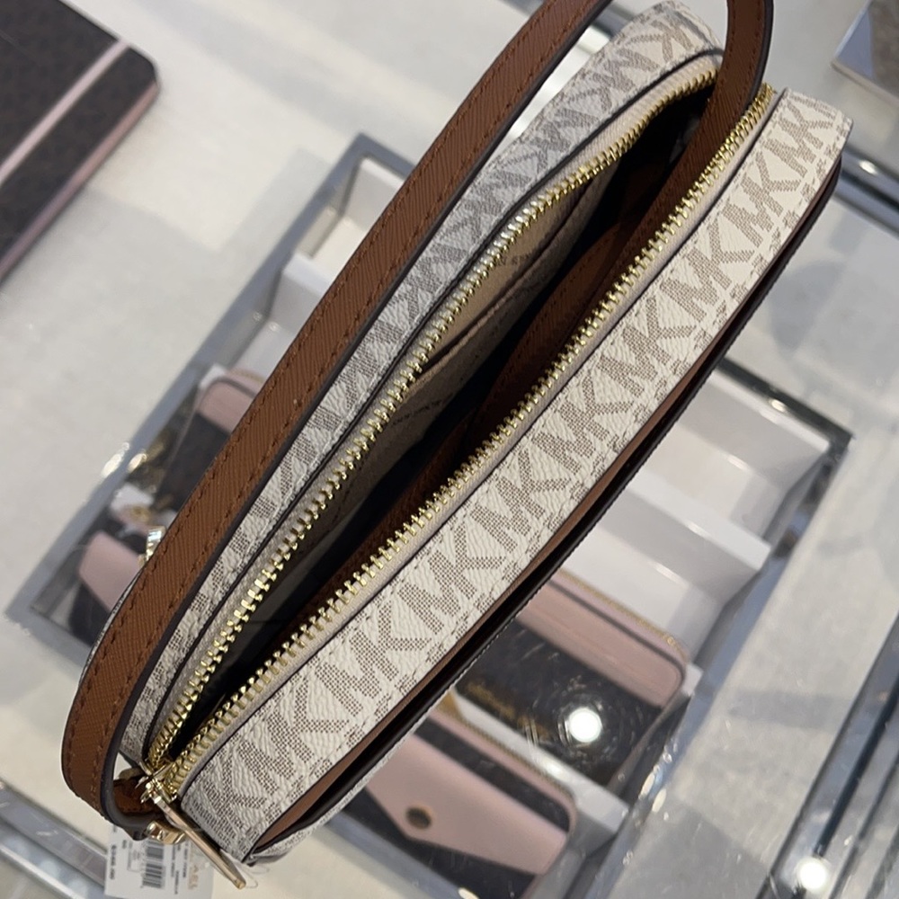 Michael Kors Jet Set Item Large East West Zip Chain MK Signature Crossbody Bag - Picture 3 of 15